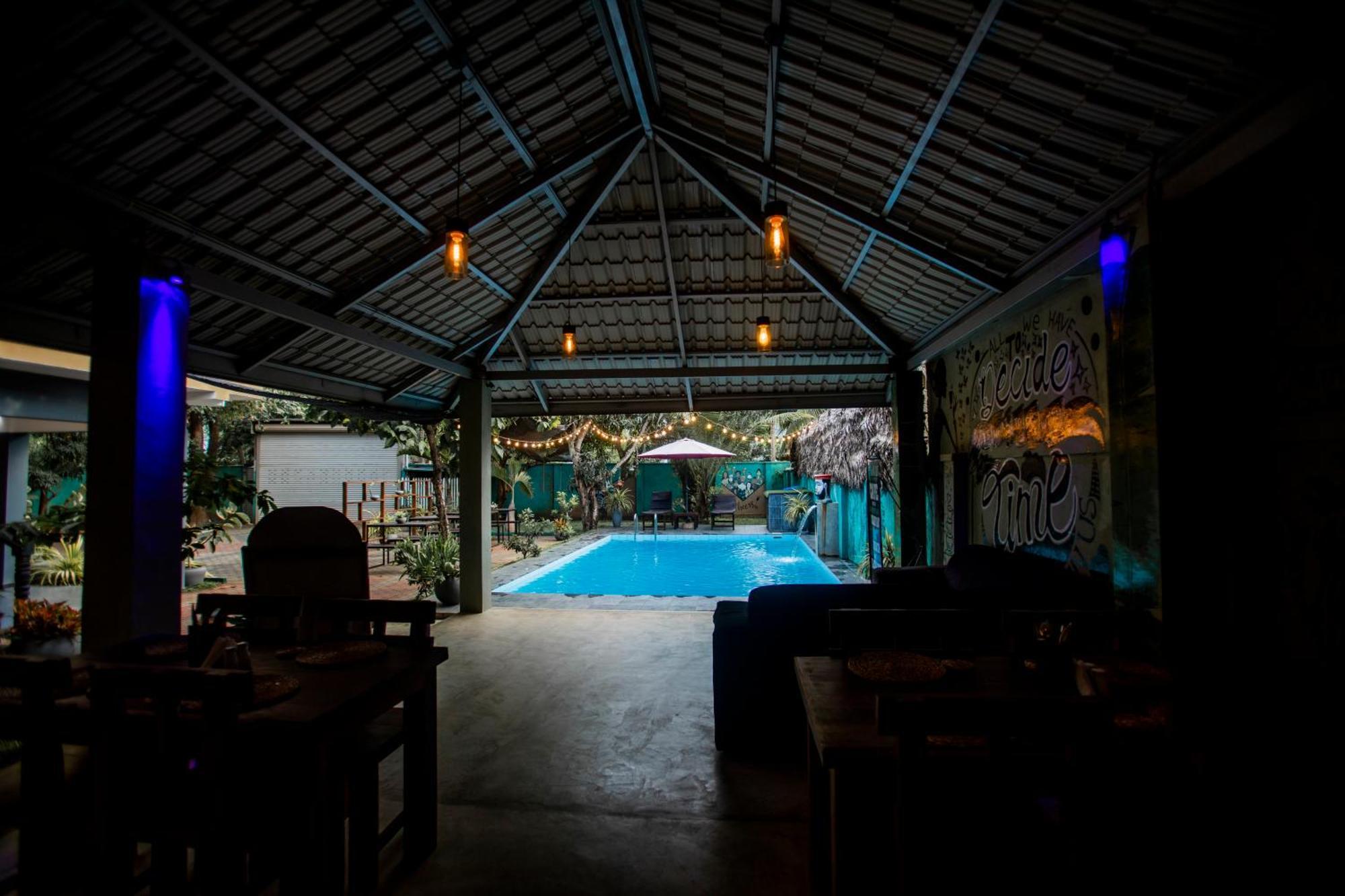 Supreme Dambulla Hotel Exterior foto